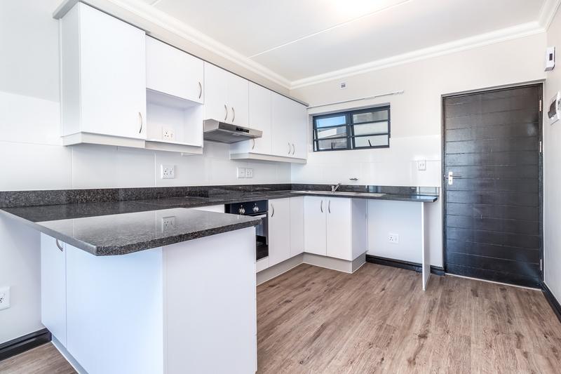 2 Bedroom Property for Sale in Buhrein Western Cape